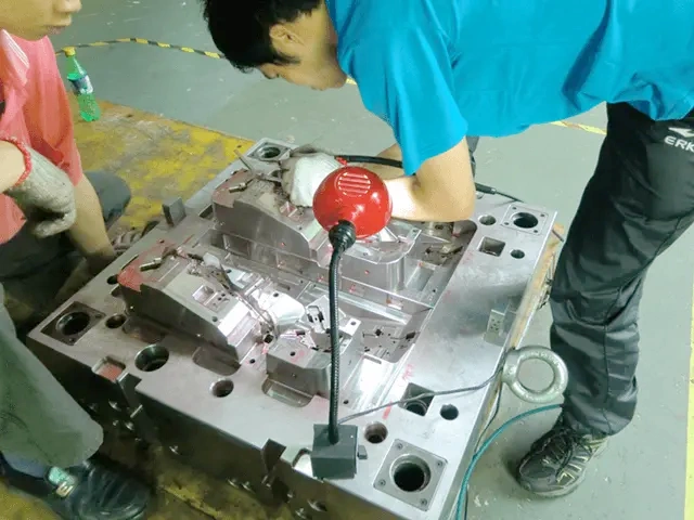 Plastic-injection-mold-manufacturing-factory-China